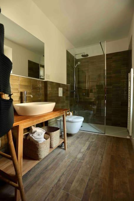 Il Noce Lake View Apartment Lezzeno Luaran gambar