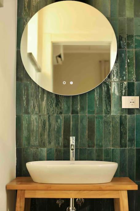 Il Noce Lake View Apartment Lezzeno Luaran gambar