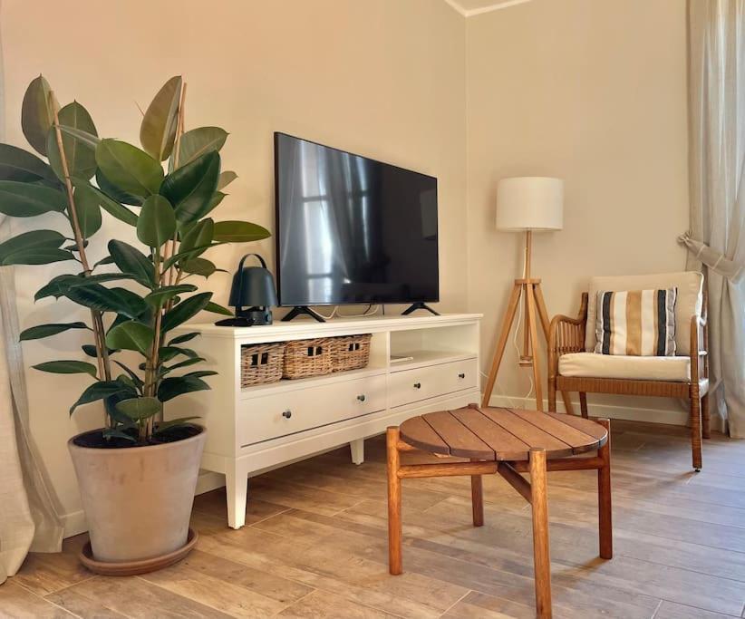 Il Noce Lake View Apartment Lezzeno Luaran gambar